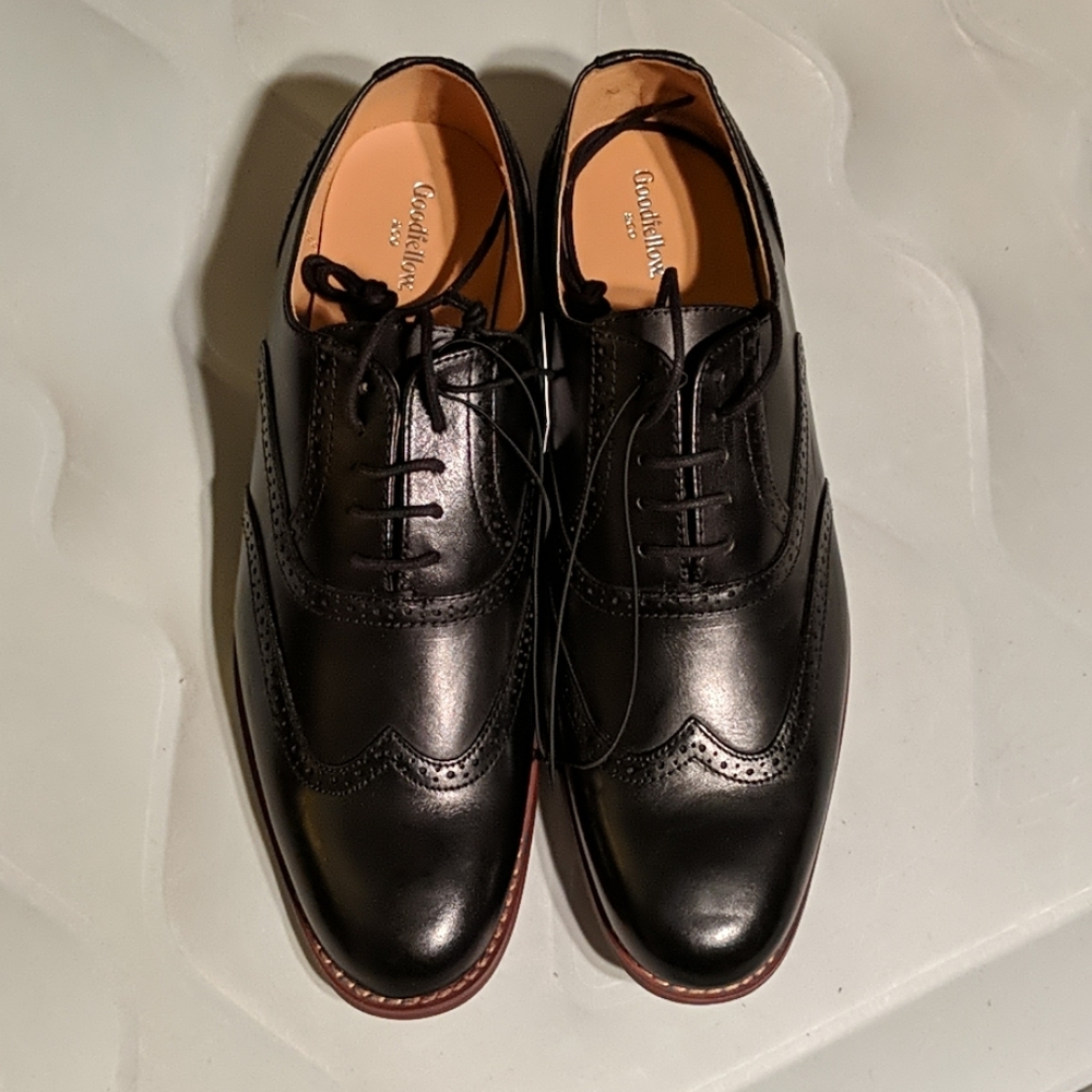 Shoes - Picture 2 of 3